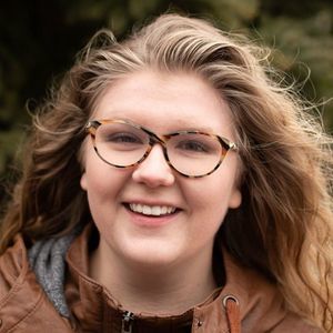 Meet your Posher, Esther